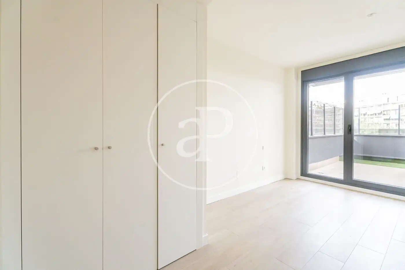 Bedroom of Flat for rent in Madrid  with Air Conditioner, Heating and Terrace