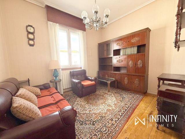 Piso en Venta en Calle María Díaz de Haro en Sabino Arana - Jesuitas