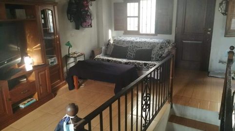 Foto 2 de Casa adosada de alquiler en Olías, Málaga Capital