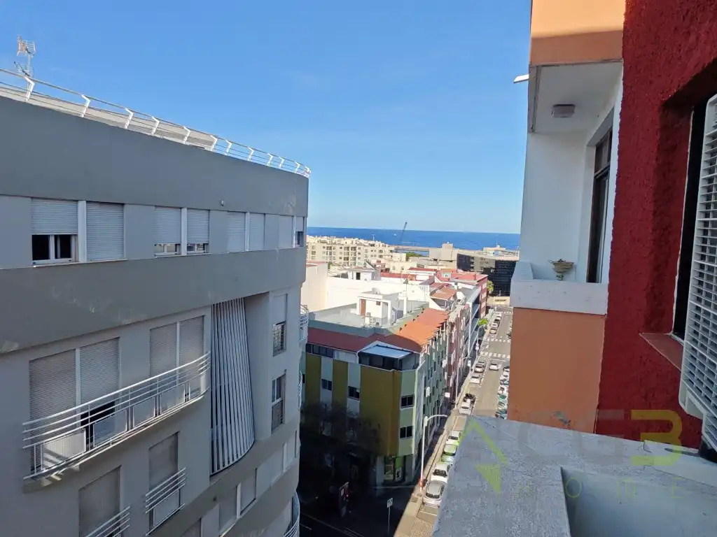 Vista exterior de Pis en venda en Santa Cruz de Tenerife amb Balcó