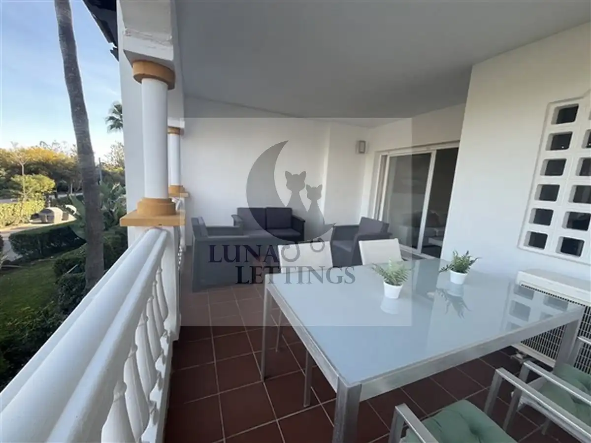 Appartement compact avec piscine à louer à Avenida Príncipe Salman e1, imagen 22