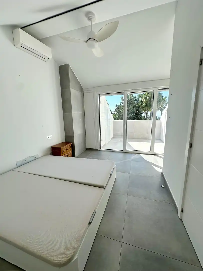 Adossat amb terrassa en venda a TURMALINA-ARROYO PIEDRAS 1, imagen 16