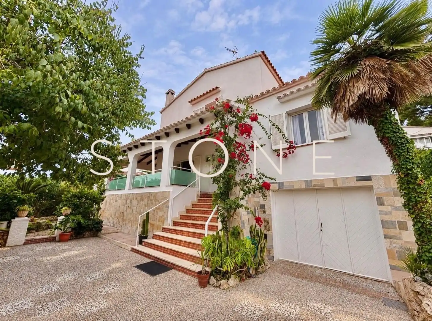 Casa amb terrassa en venda a Arenal d'en Castell, imagen 2