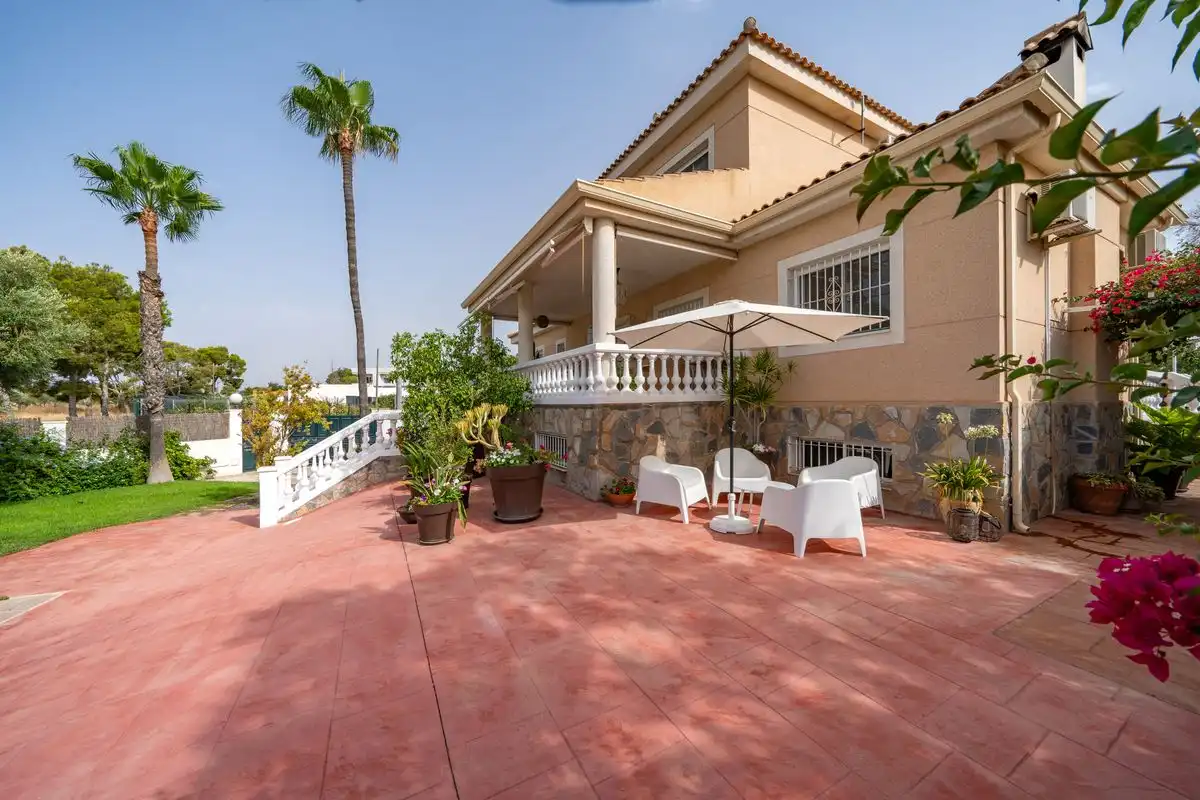 Villa mit Terrasse zum Verkauf in Los Girasoles, imagen 45