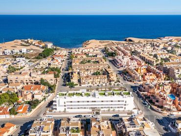Baixos amb piscina en venda a Playa de los Locos
