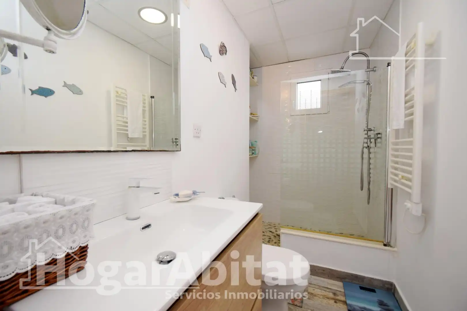 Badezimmer von Wohnung zum Verkauf in Paterna mit Heizung