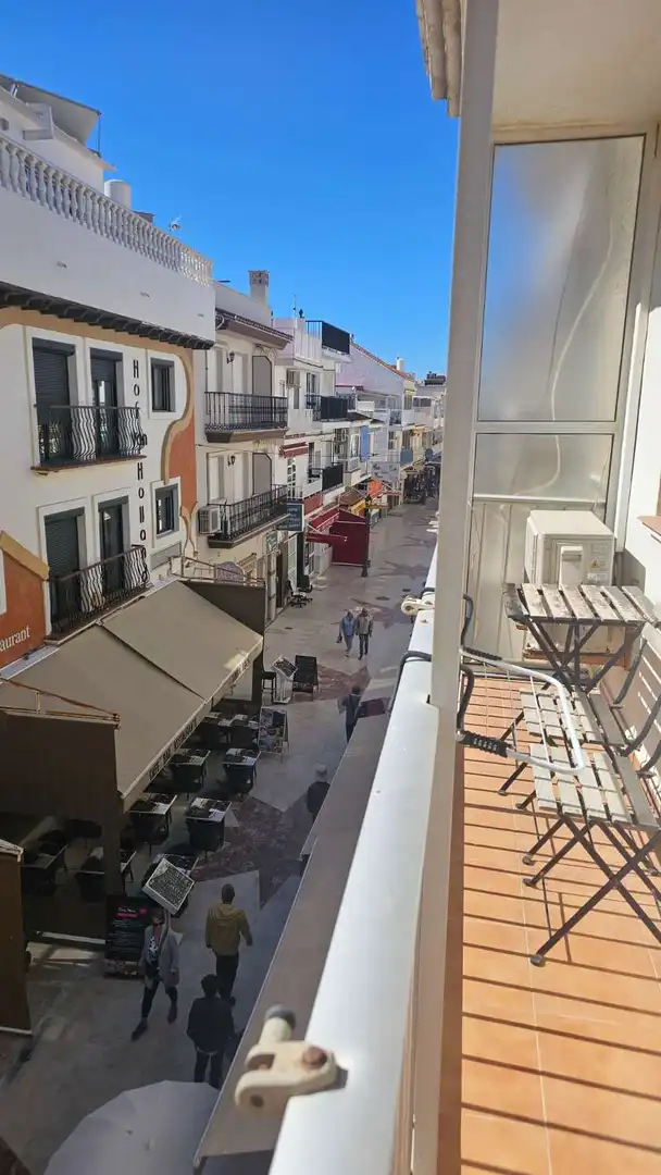 Vista exterior de Apartament de lloguer en Torremolinos amb Aire condicionat, Calefacció i Terrassa