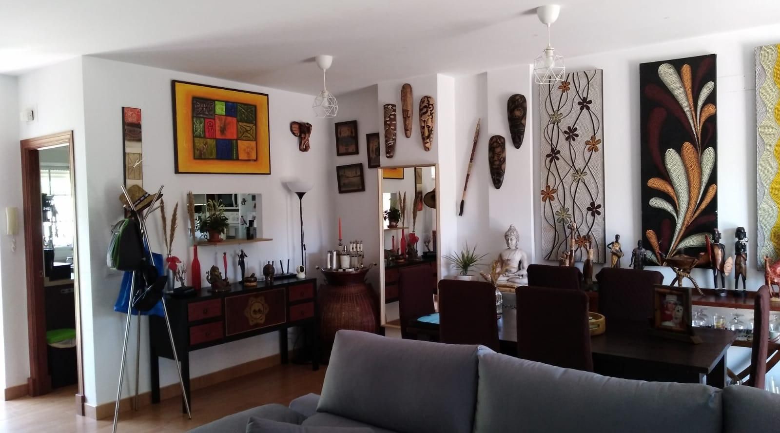 Sala d'estar de Casa adosada en venda en Chiclana de la Frontera amb Aire condicionat, Jardí privat i Terrassa