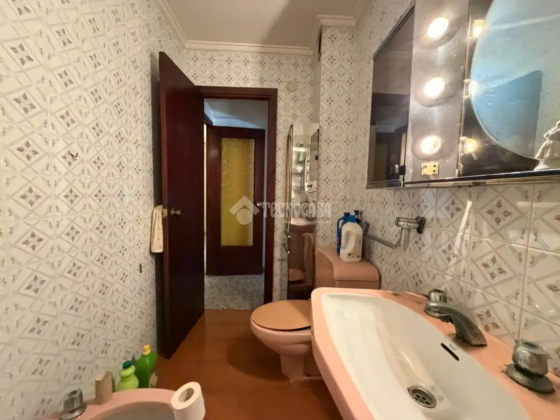 Baño de Piso en venta en Xirivella con Balcón