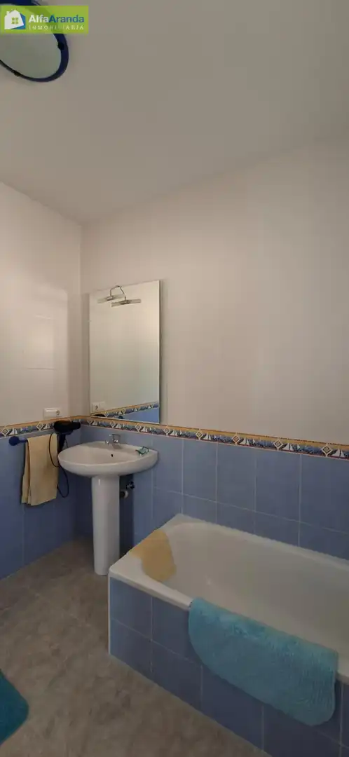 Bany de Casa o xalet en venda en Fuentenebro amb Calefacció, Jardí privat i Traster