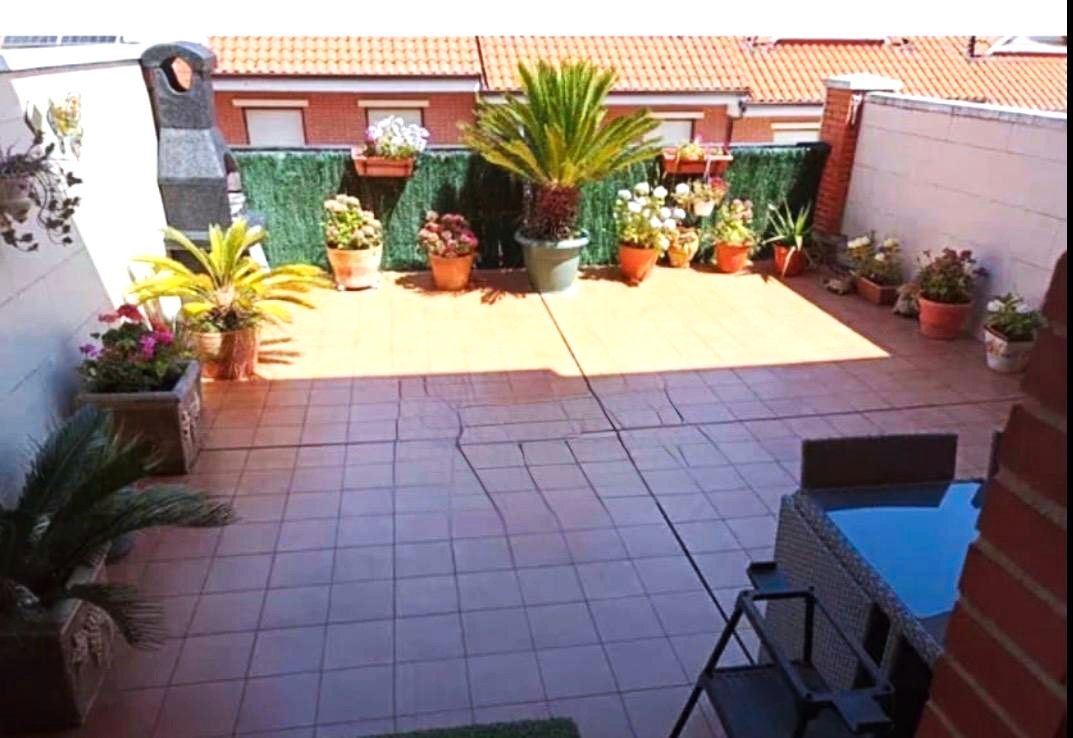 Terrassa de Casa adosada en venda en Castro-Urdiales amb Calefacció, Terrassa i Traster