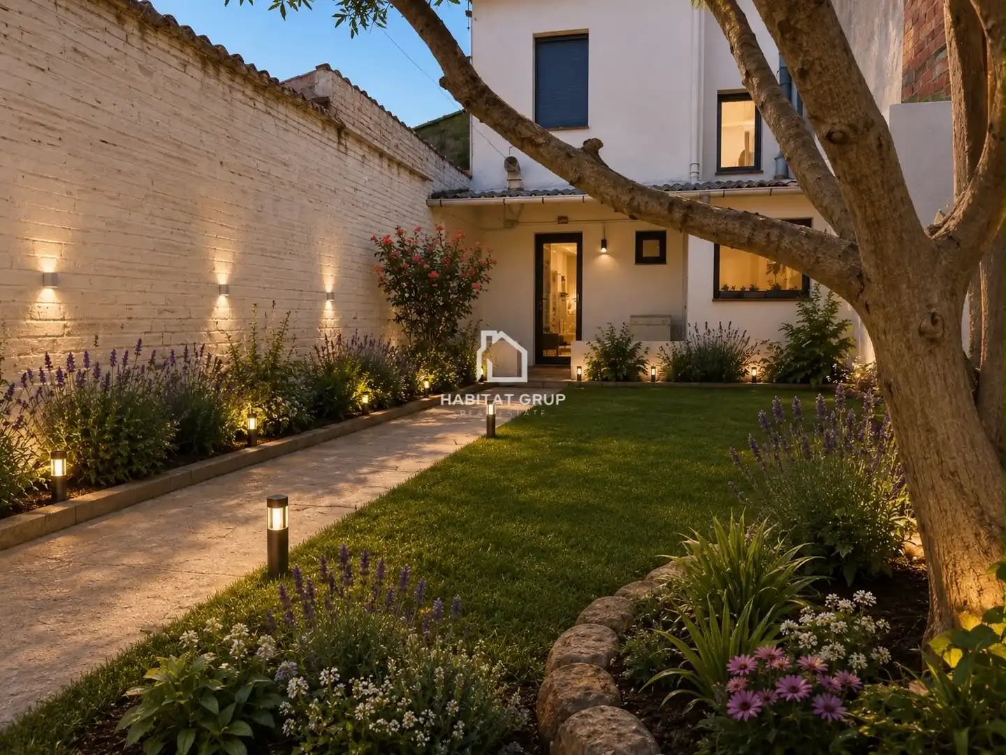Jardín de Casa adosada en venta en Manlleu con Calefacción, Jardín privado y Terraza