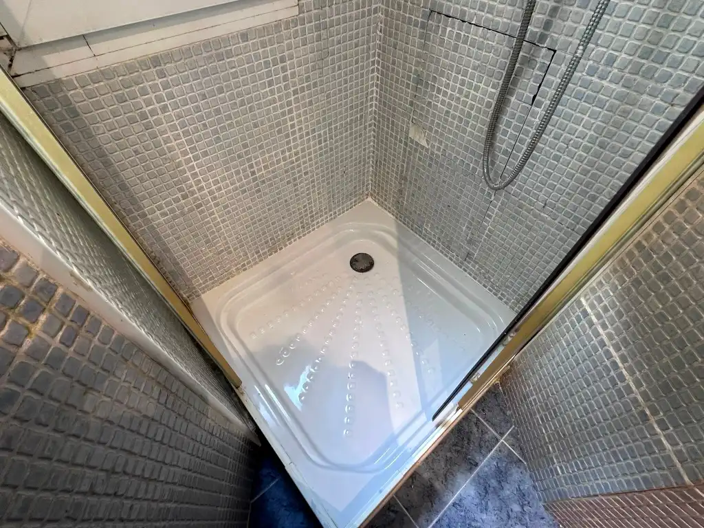 Baño de Piso en venta en Gijón  con Parquet, Trastero y Amueblado