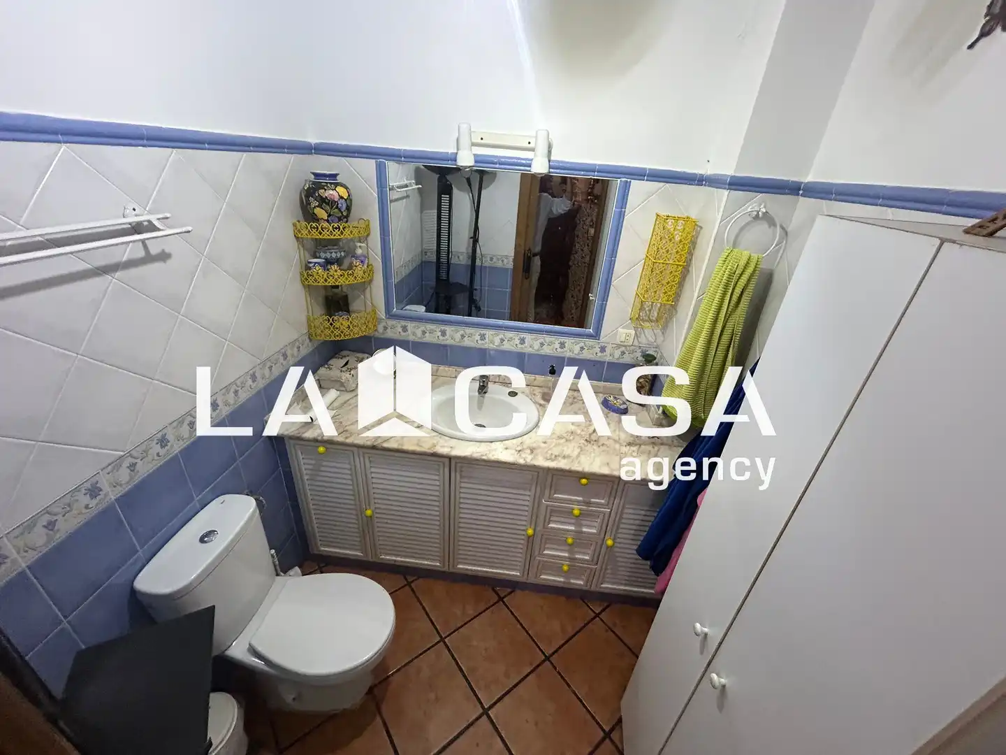 Bany de Casa adosada en venda en Algeciras amb Terrassa i Balcó