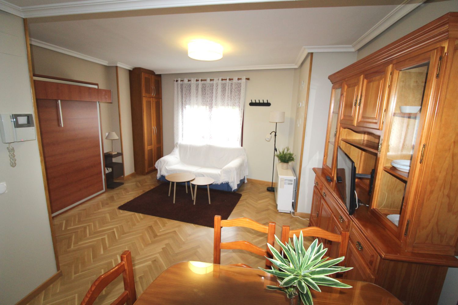 Bedroom of Study to rent in Ciudad Real Capital  with Air Conditioner, Heating and Parquet flooring