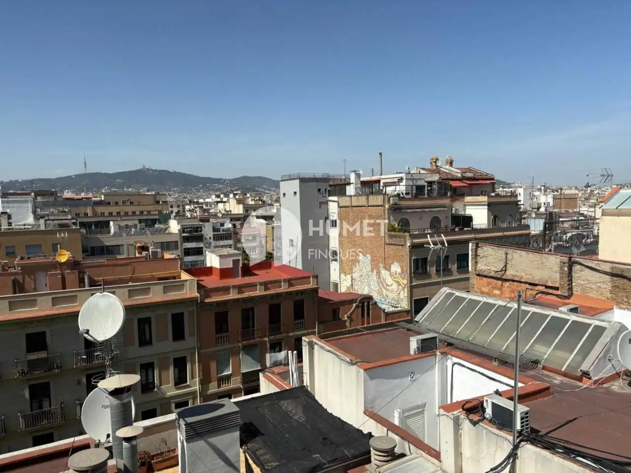 Vista exterior de Ático en venta en Barcelona con Aire acondicionado, Calefacción y Parquet