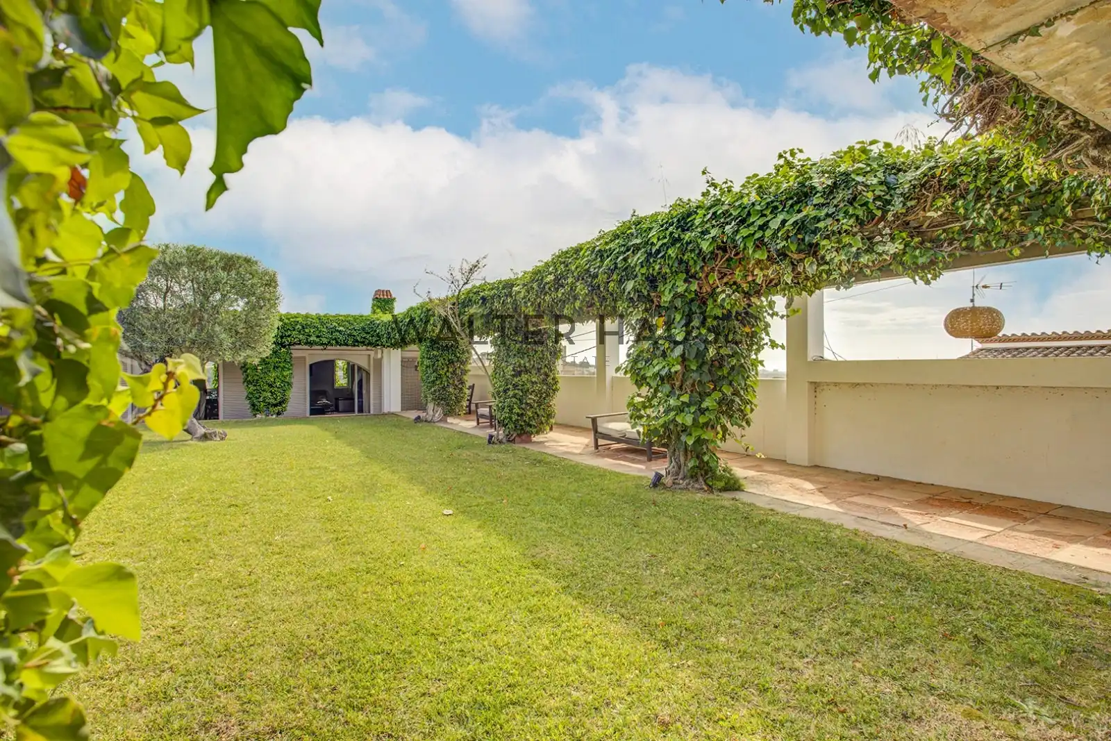 Chalet con piscina en venta en Carrer del Ripollès, imagen 45
