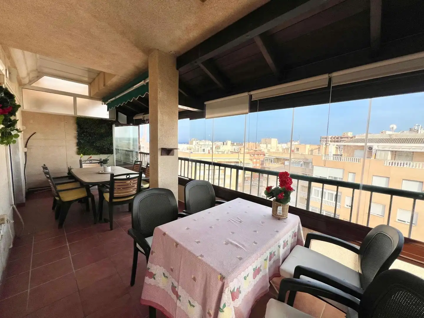 Terraza de Ático de alquiler en Torrevieja con Aire acondicionado, Calefacción y Terraza