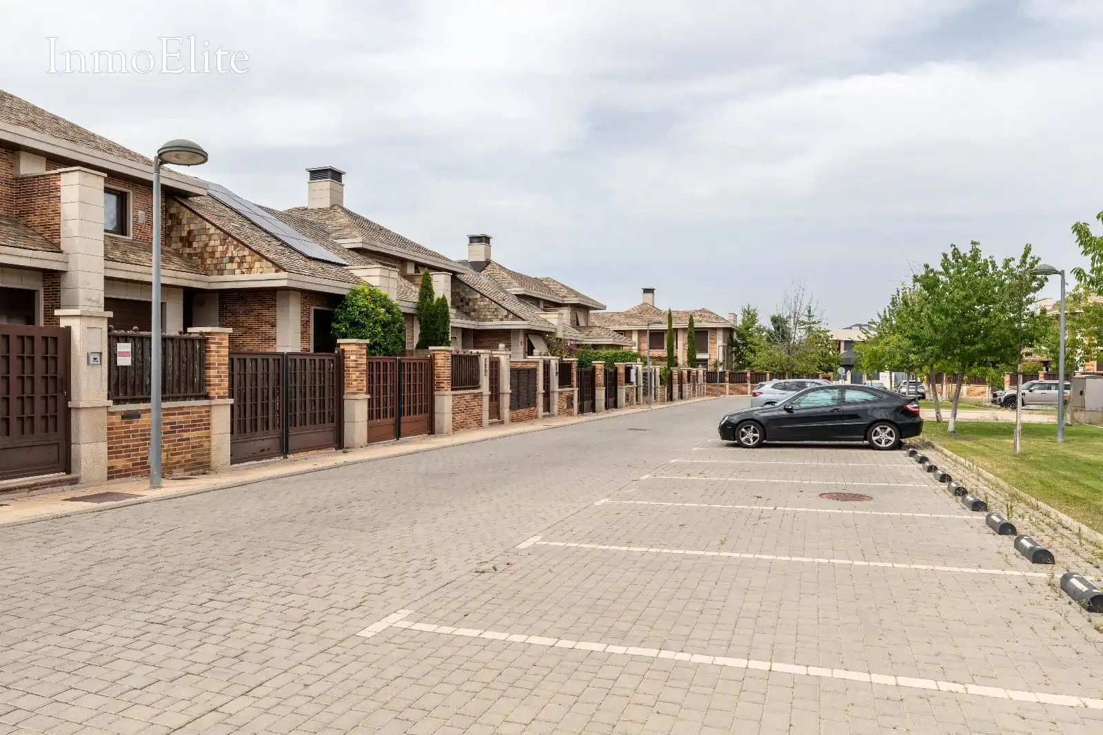 Exterior view of Detached homes for sale in Majadahonda  with Air Conditioner, Heating and Private garden