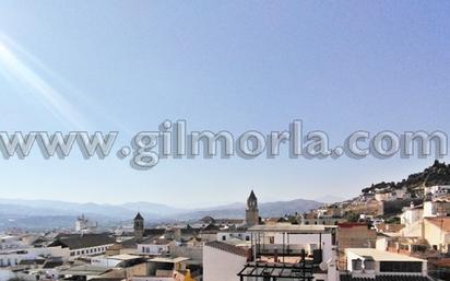 Vista exterior de Casa adosada en venda en Vélez-Málaga amb Terrassa