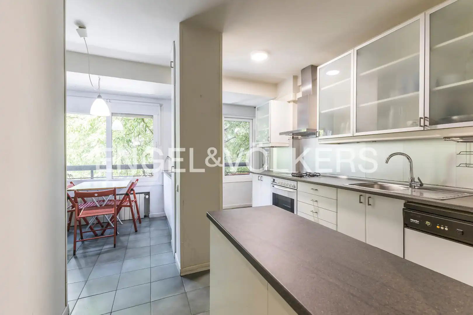 Kitchen of Flat for sale in Madrid  with Heating, Private garden and Parquet flooring
