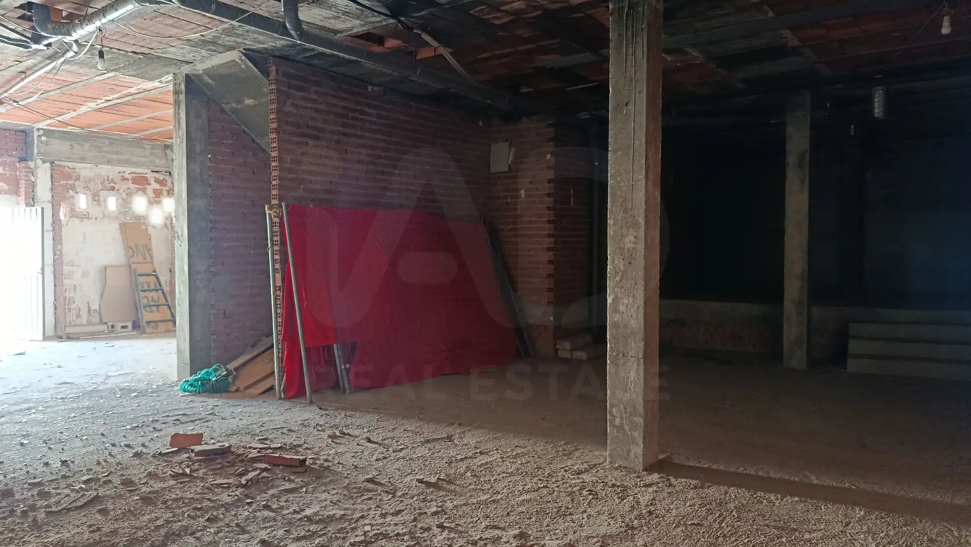 Commercial properties for rent in Meco