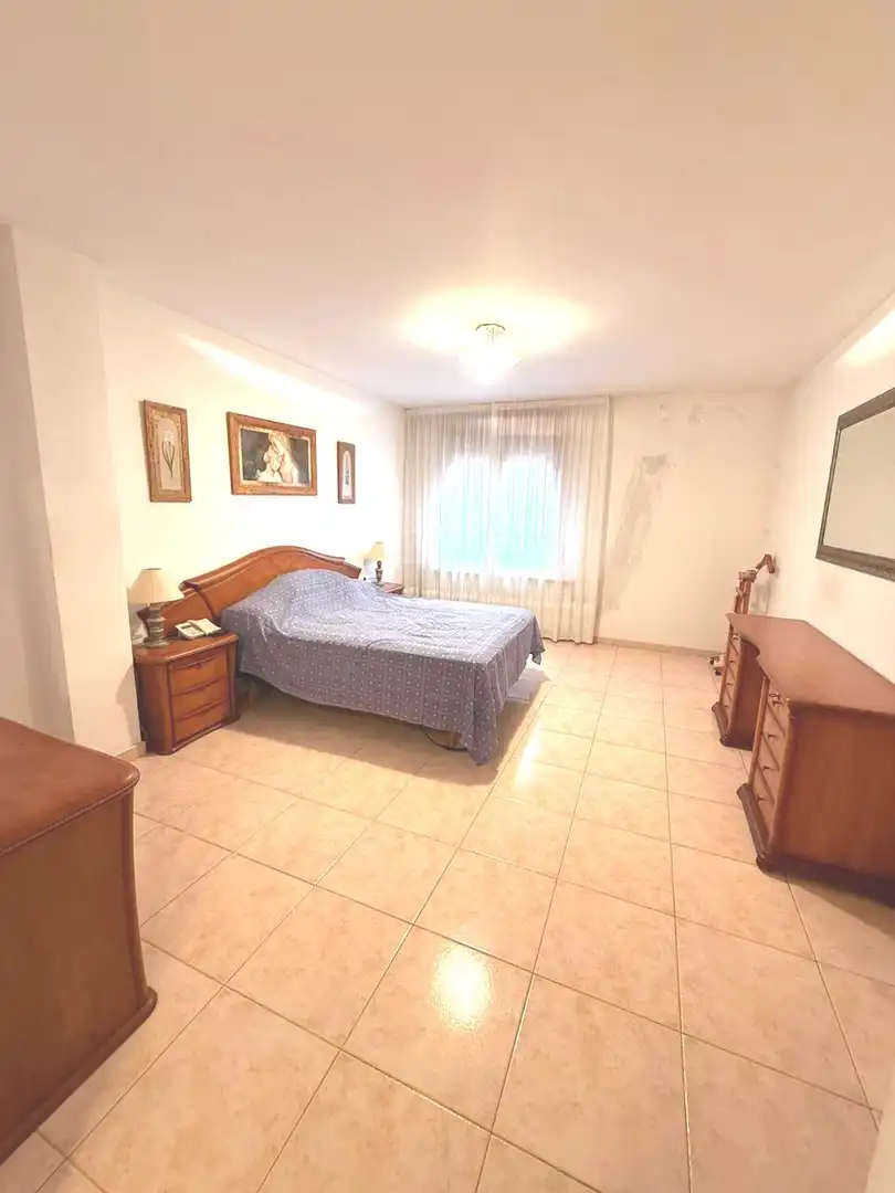 Schlafzimmer von Wohnung zum Verkauf in Alcolea de Cinca mit Klimaanlage, Heizung und Terrasse