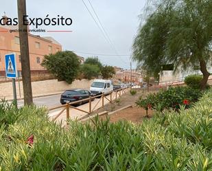 Vista exterior de Casa o xalet en venda en Vélez-Málaga amb Aire condicionat, Terrassa i Forn