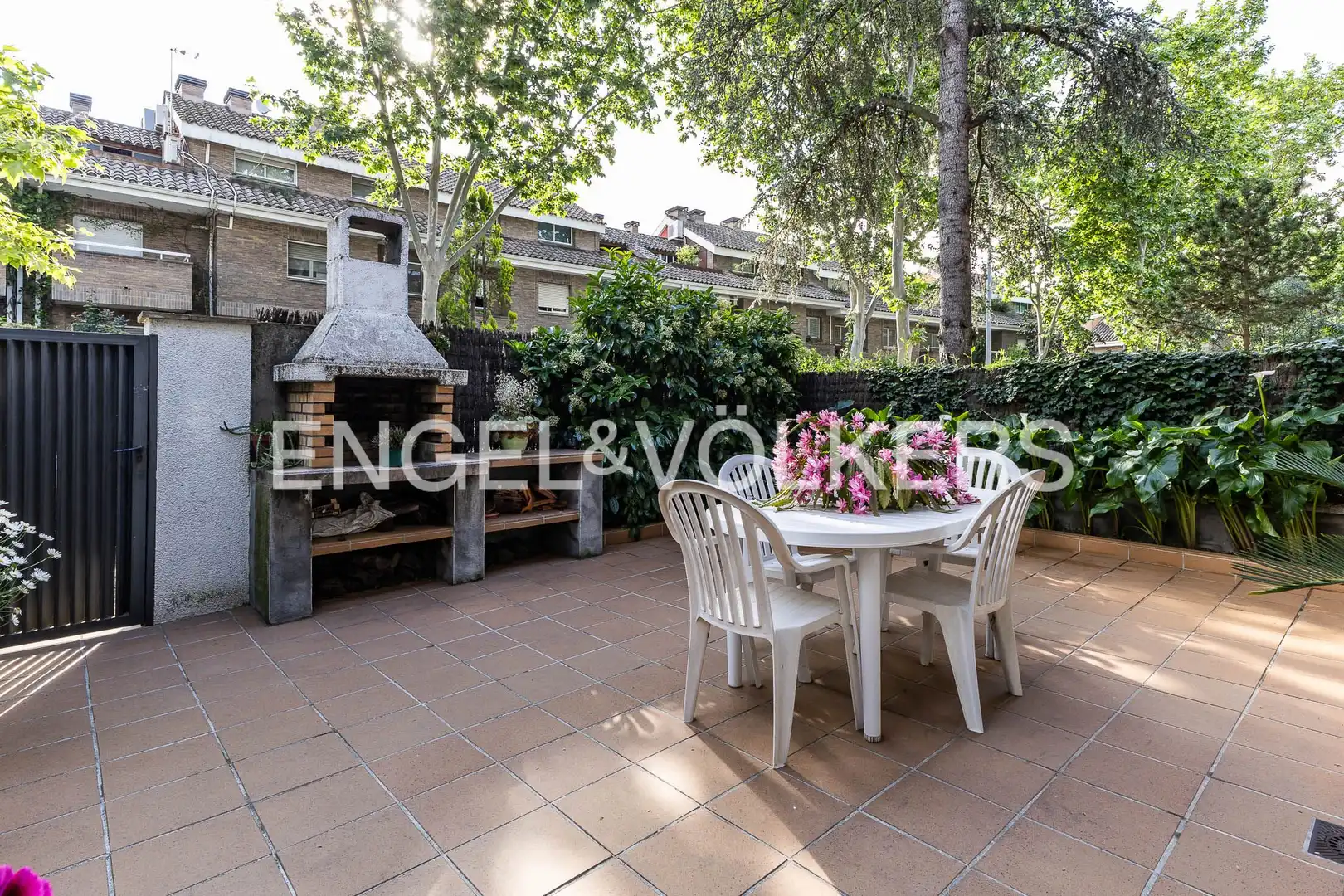 Terrassa de Casa o xalet en venda en Cerdanyola del Vallès amb Aire condicionat, Calefacció i Jardí privat