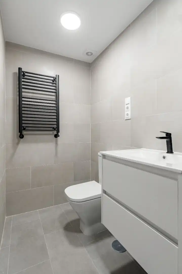 Baño de Piso en venta en Madrid con Aire acondicionado y Calefacción