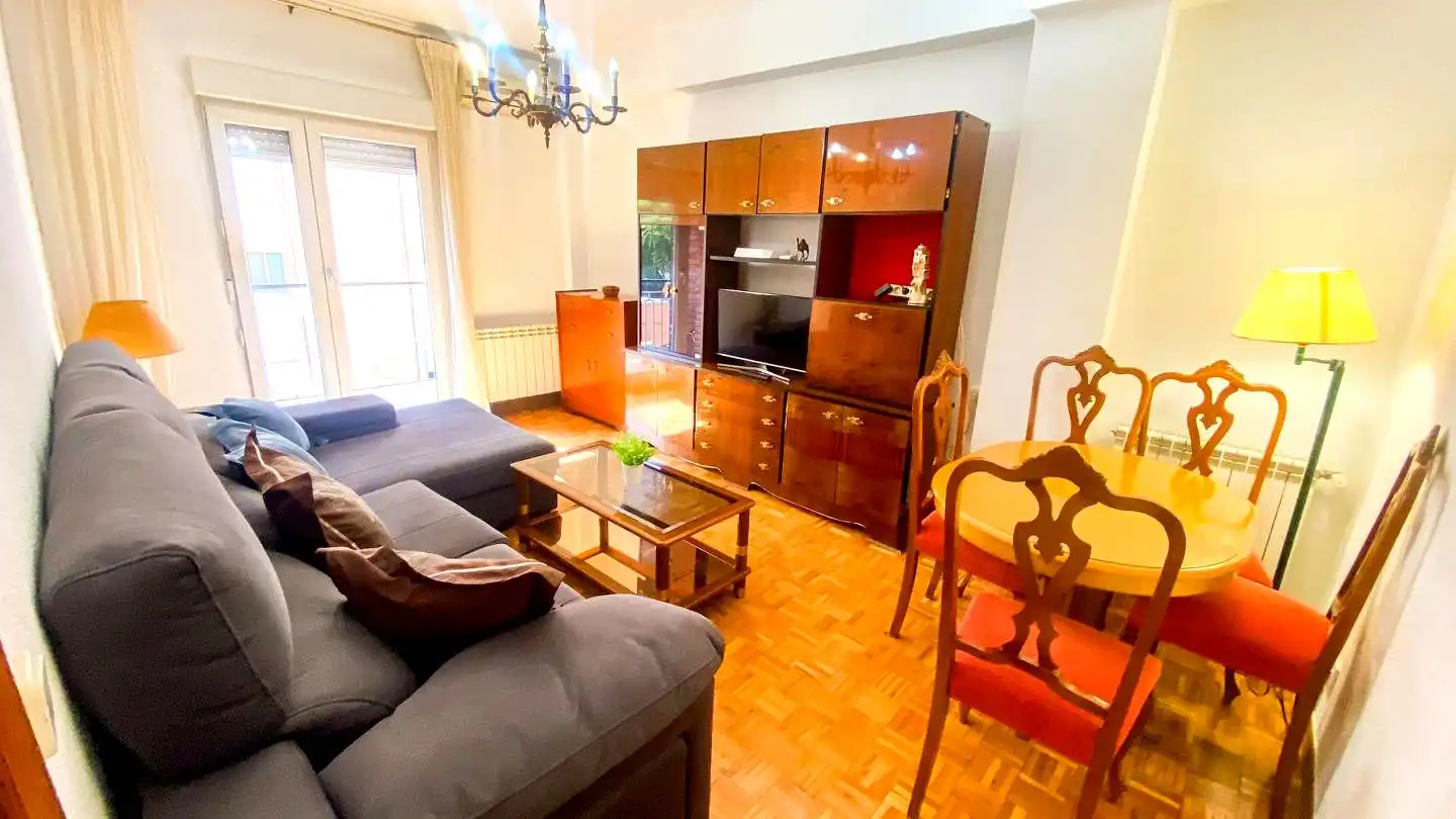 Wohnzimmer von Wohnung zur Miete in Arganzuela