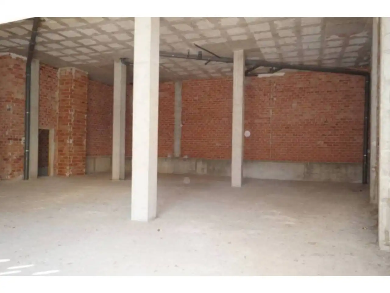 Local comercial en venda a Baena, imagen 4