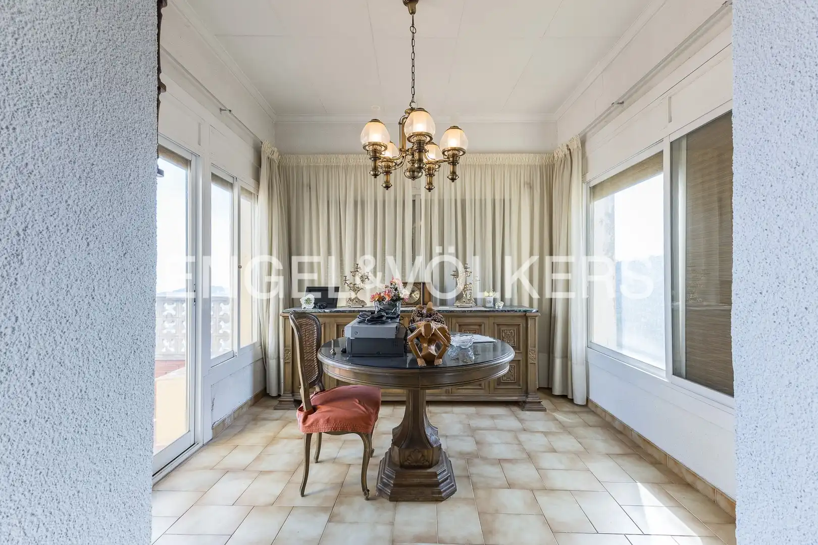 Esszimmer von Country house zum Verkauf in Barcelona mit Heizung, Parkett und Terrasse