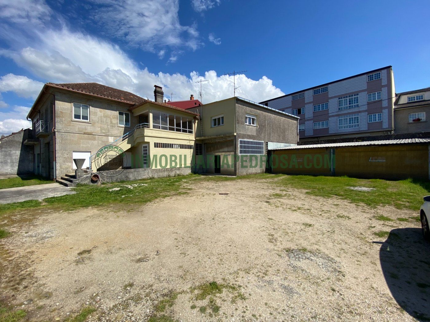 Exterior view of House or chalet for sale in Pontevedra Capital   with Private garden and Storage room