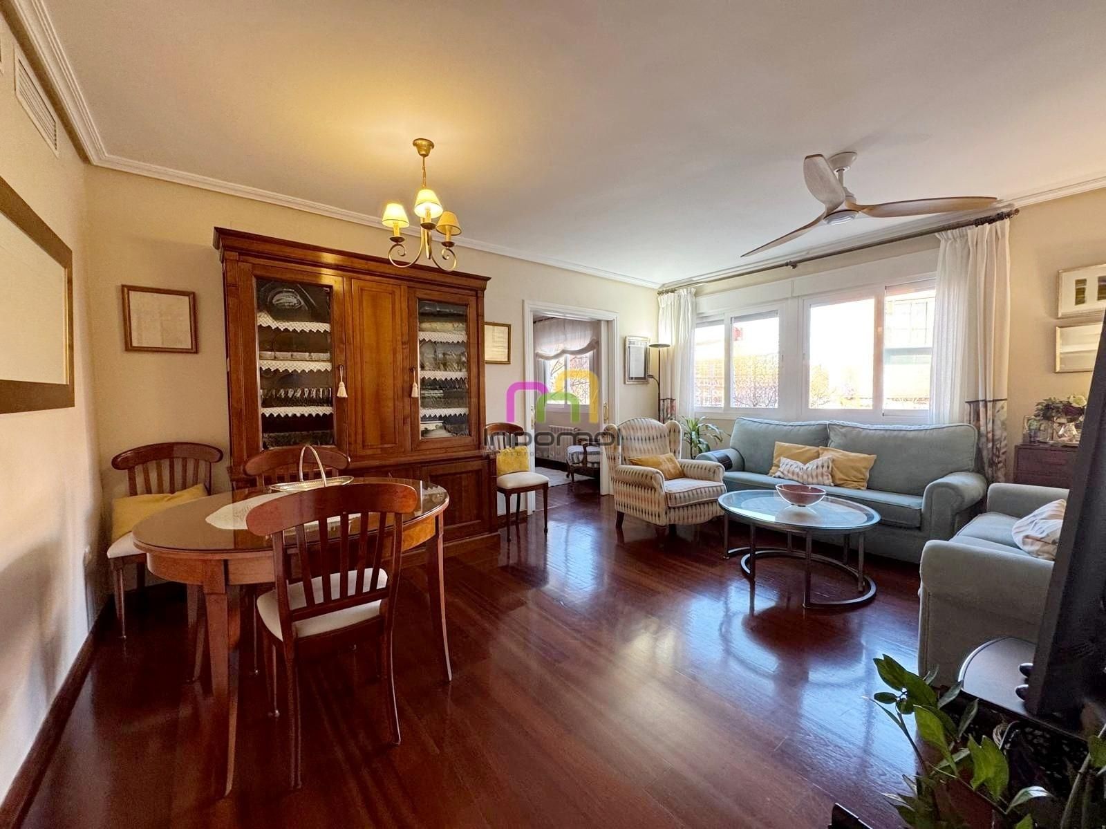 Sala d'estar de Pis en venda en Badajoz Capital amb Aire condicionat