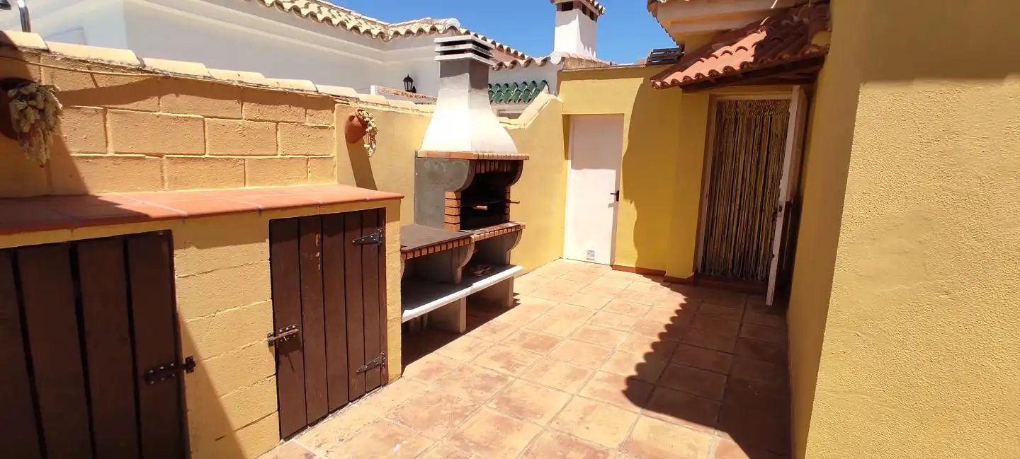 Terraza de Casa o chalet en venta en Chiclana de la Frontera con Aire acondicionado, Jardín privado y Terraza