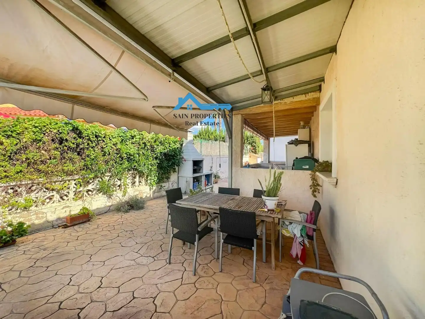 Vista exterior de Casa o chalet en venta en La Nucia con Aire acondicionado, Jardín privado y Terraza