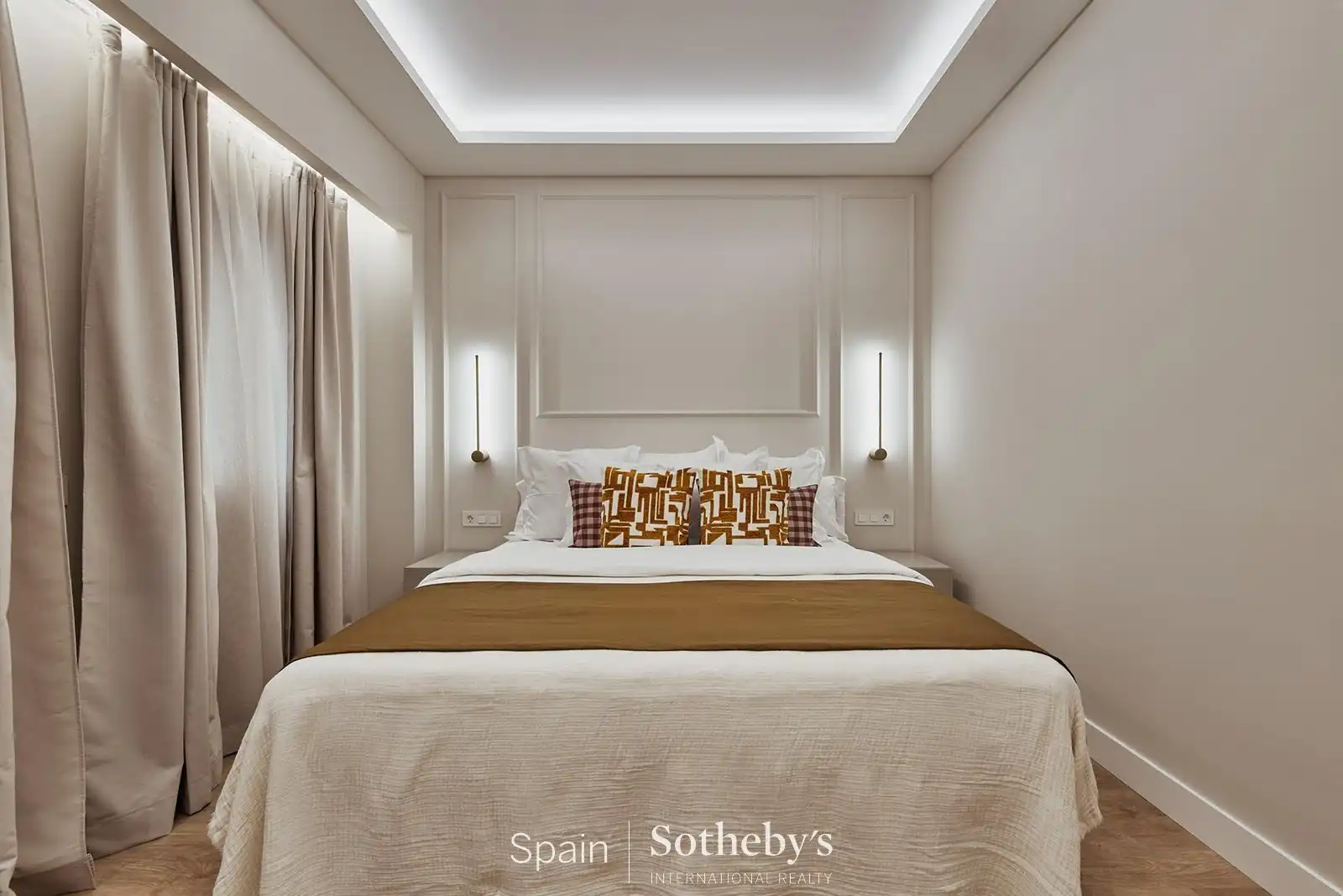 Dormitori de Apartament en venda en Madrid amb Aire condicionat, Calefacció i Terrassa