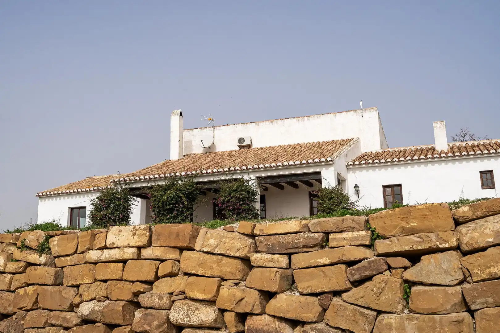 Vista exterior de Finca rústica en venta en Villanueva de la Concepción con Terraza, Piscina y Amueblado