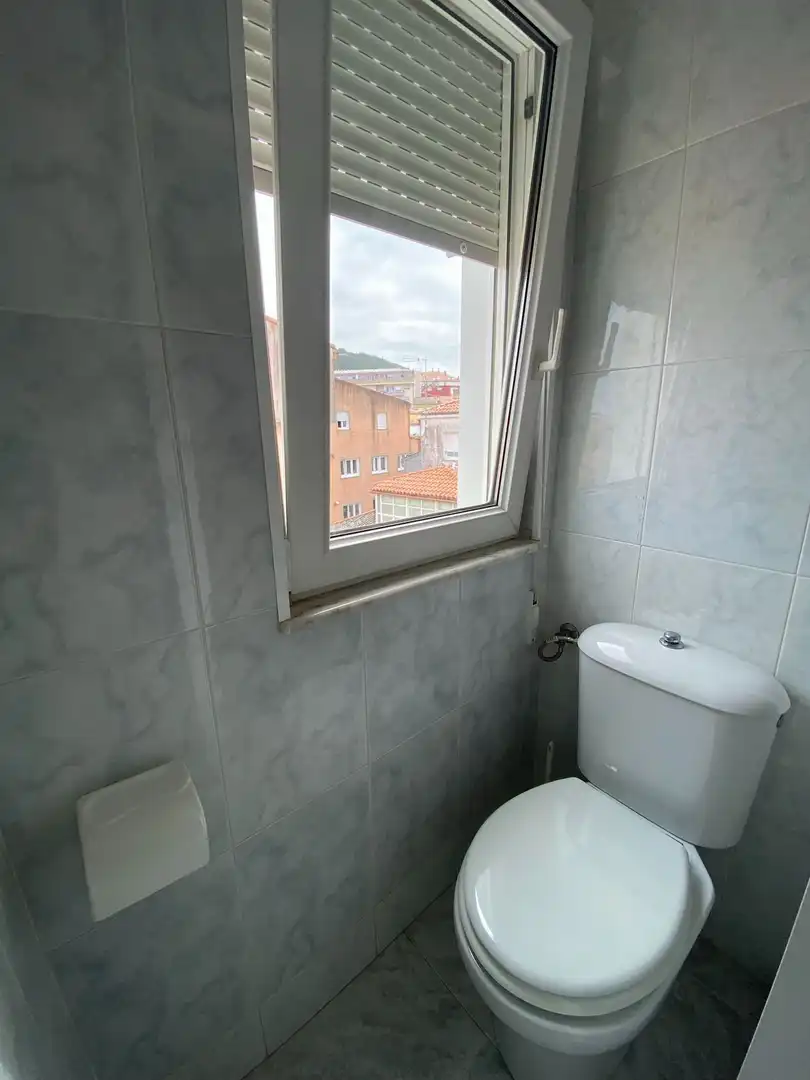 Baño de Piso en venta en Fisterra con Terraza, Trastero y Amueblado