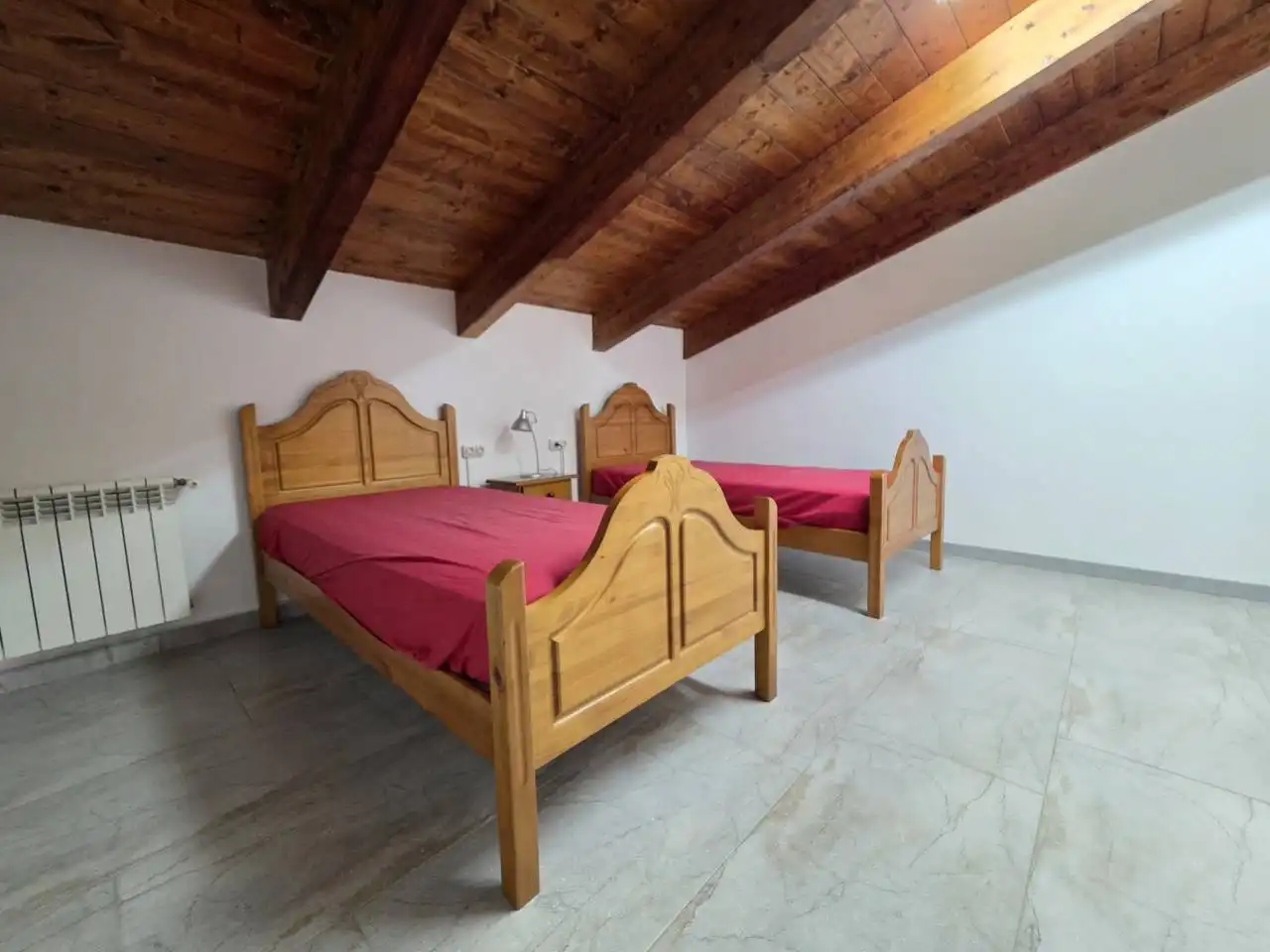 Habitación de Casa o chalet en venta en Montcada i Reixac con Aire acondicionado, Calefacción y Jardín privado