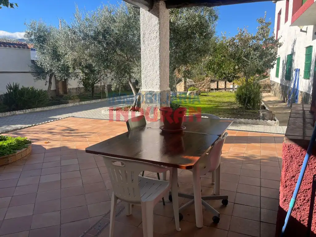 Garden of Houses for sale in Carrascalejo