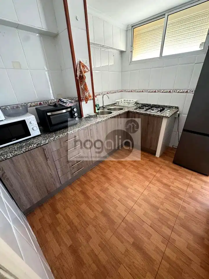 Kitchen of Flat for rent in Sevilla  with Storage room and Furnished