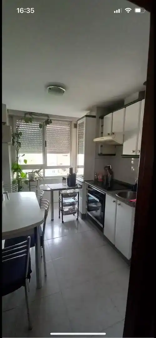 Cocina de Dúplex en venta en O Barco de Valdeorras   con Parquet, Trastero y Amueblado