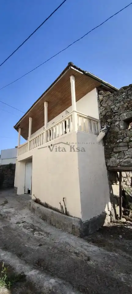 Country homes for sale in Celanova