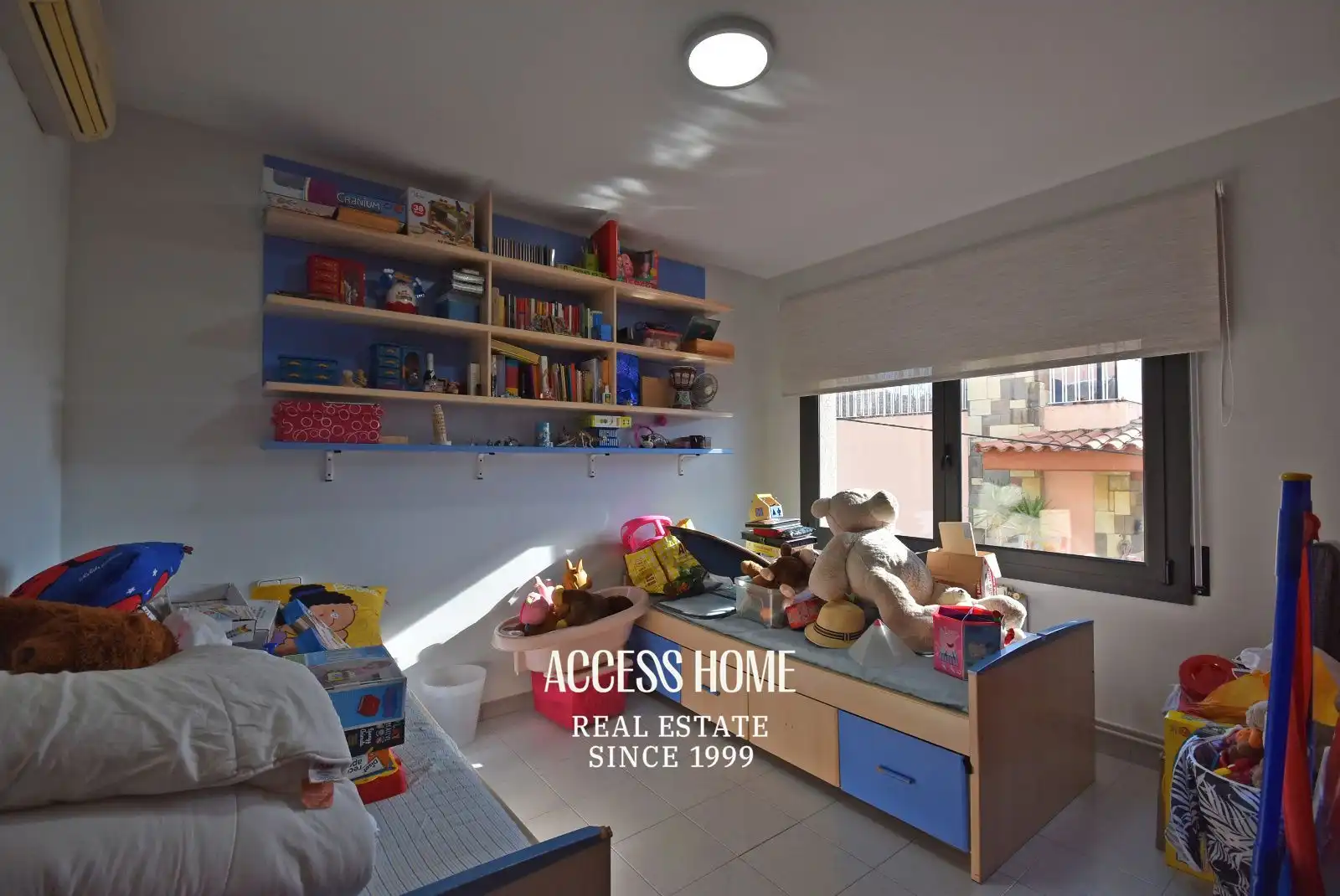 Bedroom of Houses for sale in Alella  with Air Conditioner, Heating and Swimming Pool