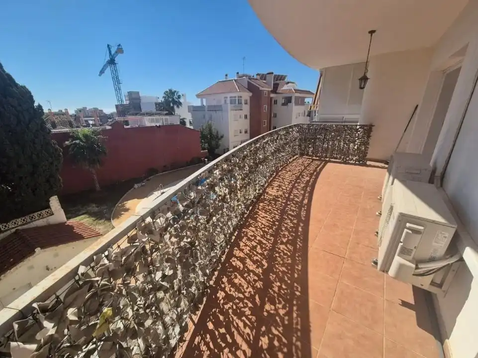 Apartament amb piscina en venda a Los Pacos, imagen 3