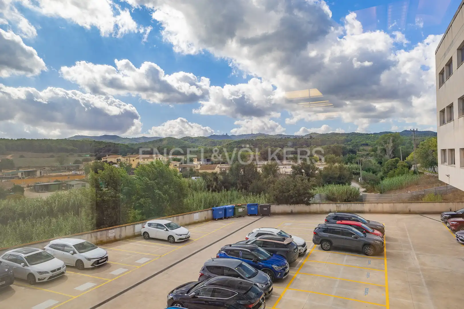 Parking de Oficina de alquiler en Sant Cugat del Vallès