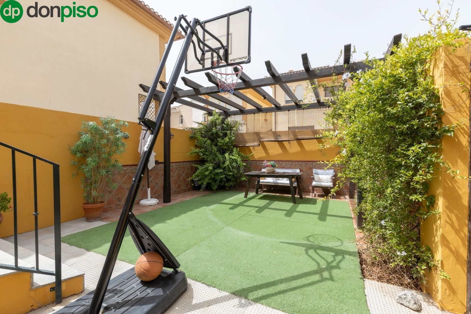 Terrace of House or chalet for sale in Albolote  with Air Conditioner, Terrace and Storage room