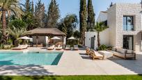 Jardí de Casa o xalet en venda en Marbella amb Aire condicionat, Jardí privat i Terrassa
